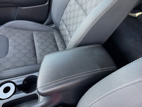 Used 2020 Kia Niro LXS image 14