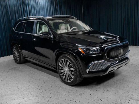Certified 2023 Mercedes-Benz Maybach GLS 600 Maybach 600 4MATIC® SUV image 3