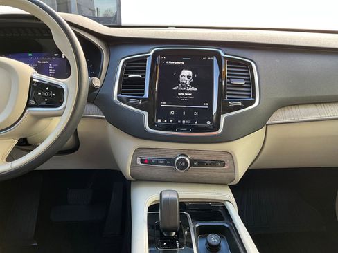 Certified 2023 Volvo XC90 B6 Plus w/ Protection Package image 20