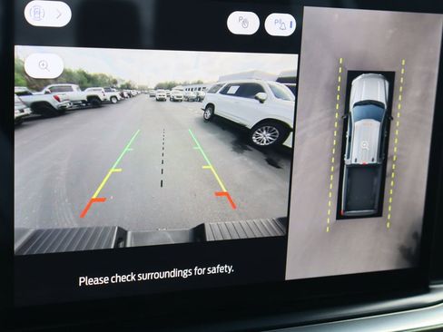 Used 2025 Ford F350 King Ranch w/ FX4 Off-Road Package image 16