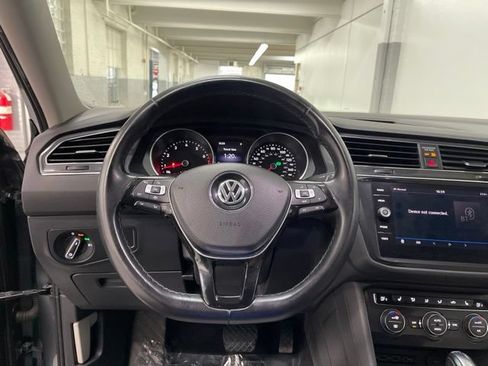 Used 2019 Volkswagen Tiguan SE w/ Panoramic Sunroof Package AWD/4WD image 15