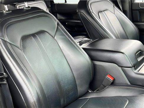 Used 2019 Ford Expedition Limited image 45