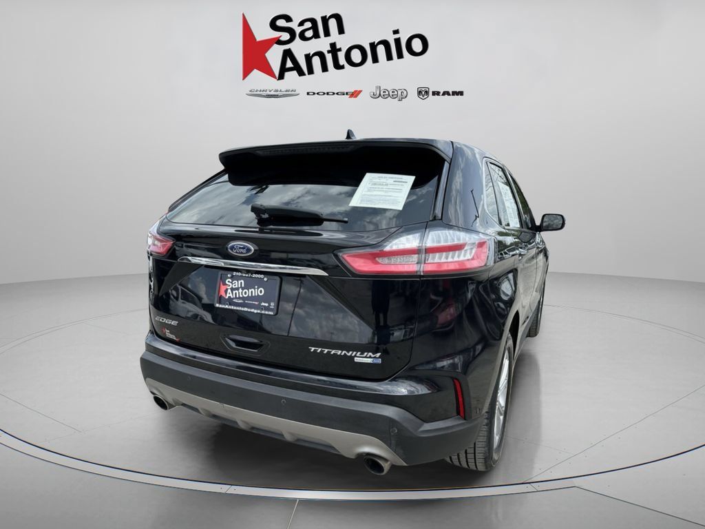 Used 2020 Ford Edge Titanium w/ Equipment Group 301A AWD/4WD image 14