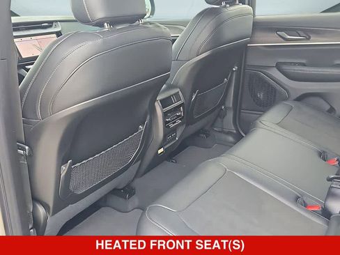 New 2026 Jeep Grand Cherokee Altitude AWD/4WD image 19