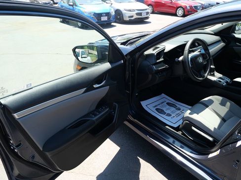 Used 2020 Honda Civic LX image 16