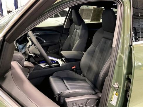 Certified 2025 Audi Q5 Premium Plus w/ Premium Plus image 25