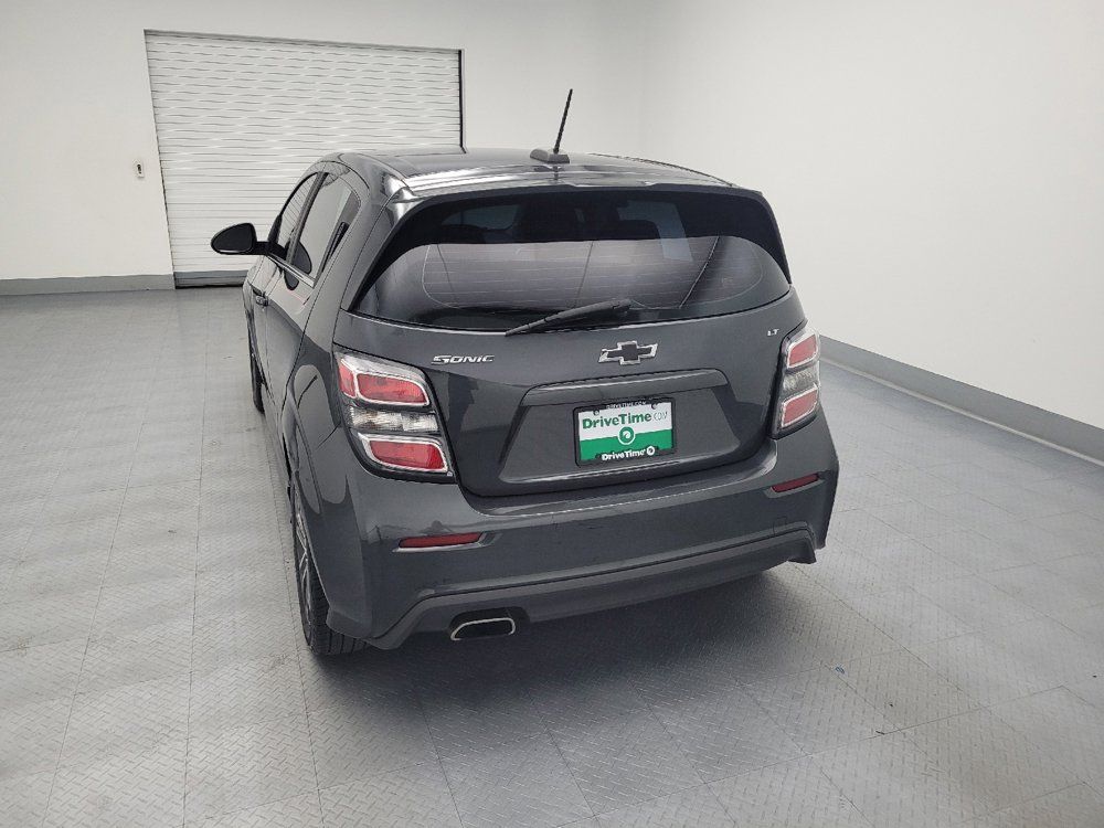 Used 2018 Chevrolet Sonic LT w/ Convenience Package FWD image 6