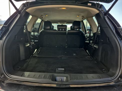 Used 2018 Nissan Pathfinder SL AWD/4WD image 22