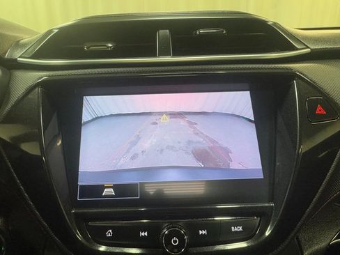 Used 2023 Chevrolet TrailBlazer RS w/ Sun and Liftgate Package image 23