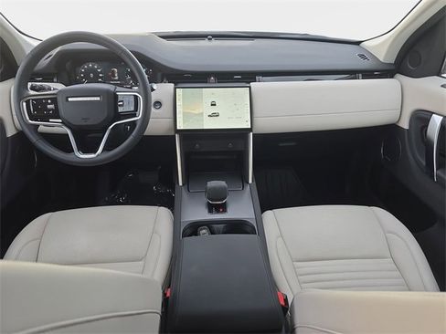 Used 2025 Land Rover Discovery Sport S image 9