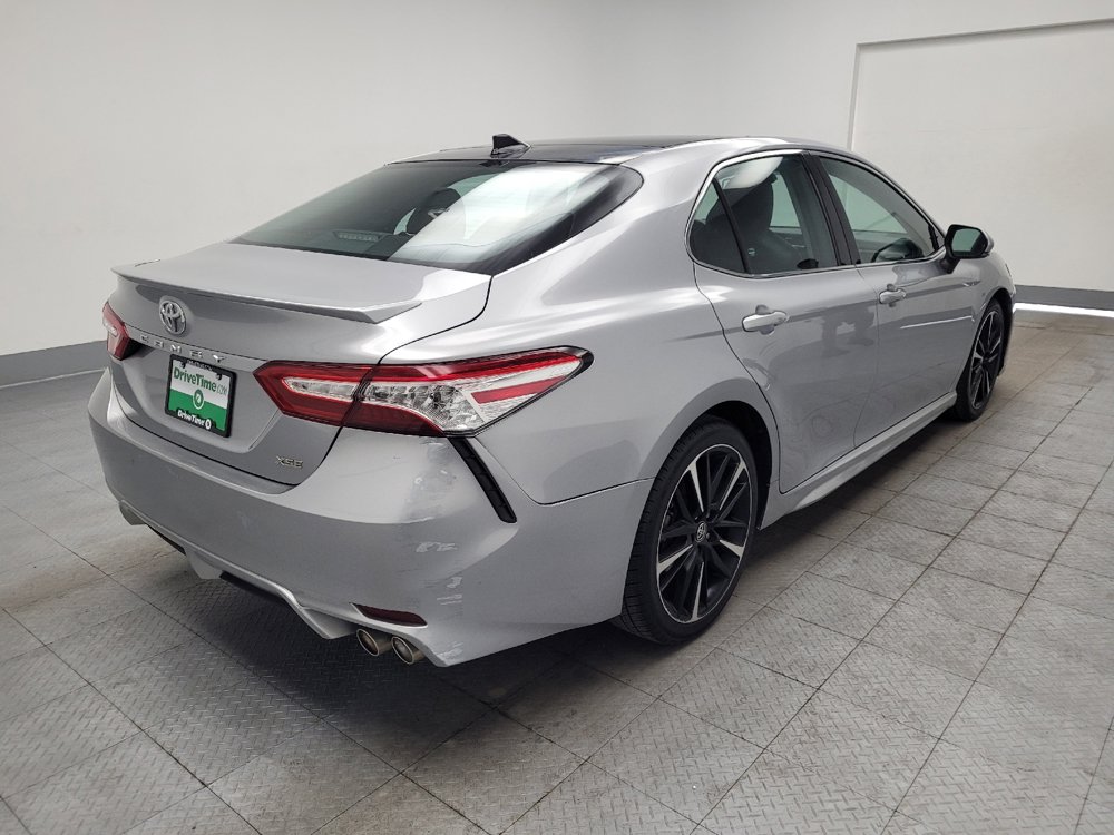 Used 2019 Toyota Camry XSE FWD image 9