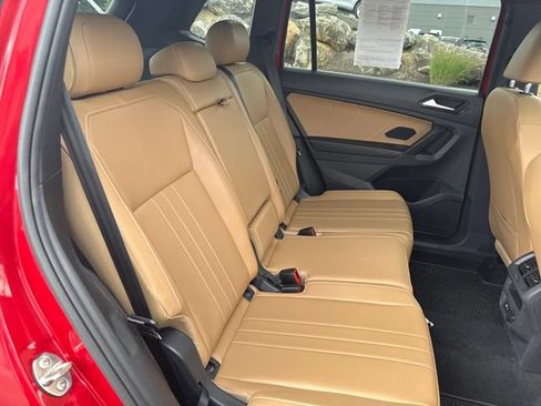 Used 2022 Volkswagen Tiguan SE AWD/4WD image 14