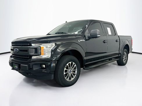 Used 2019 Ford F150 XLT w/ Equipment Group 302A Luxury AWD/4WD image 3