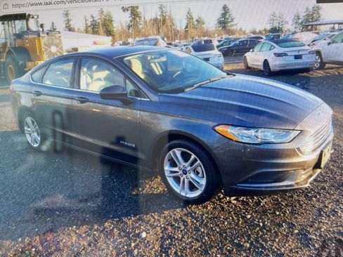 Used 2018 Ford Fusion S image 1