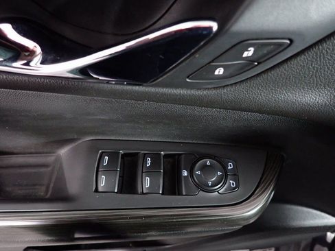 Used 2019 GMC Acadia SLT image 20