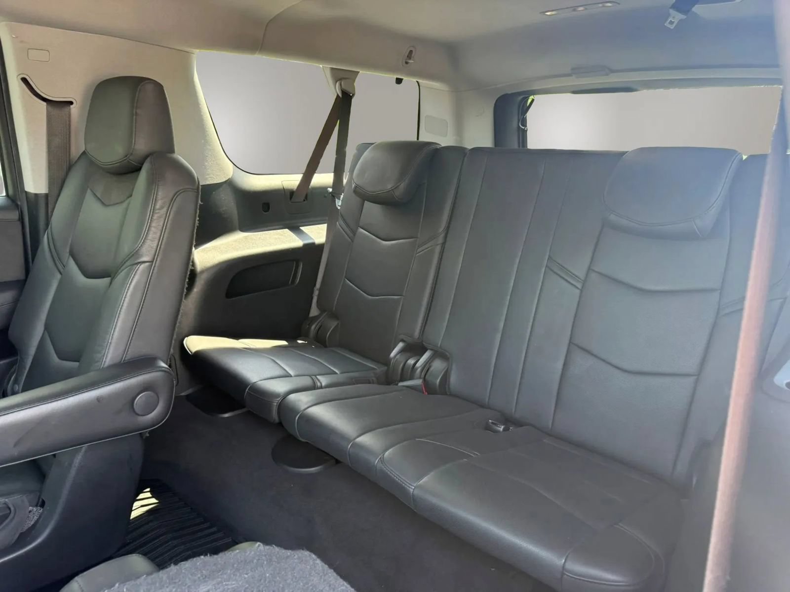 Used 2020 Cadillac Escalade ESV Luxury RWD image 43