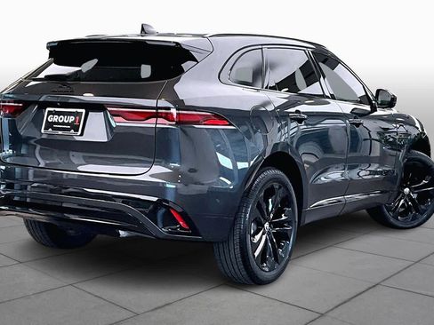 Used 2025 Jaguar F-PACE R-Dynamic S image 12