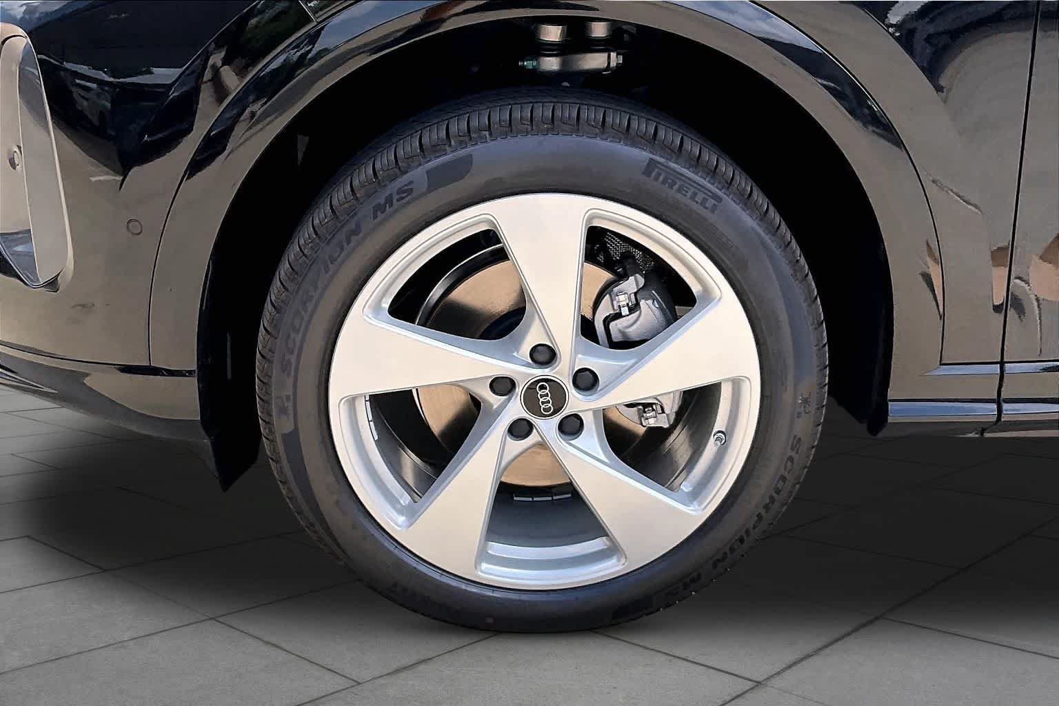 New 2026 Audi Q5 Premium AWD/4WD image 11