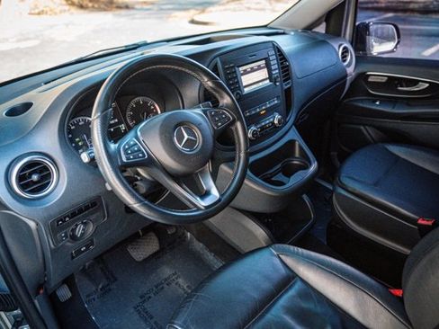 Used 2017 Mercedes-Benz Metris Passenger image 20