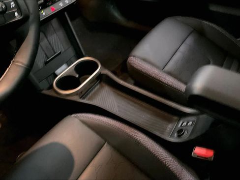 Certified 2025 MINI Cooper 4-Door Hardtop image 19