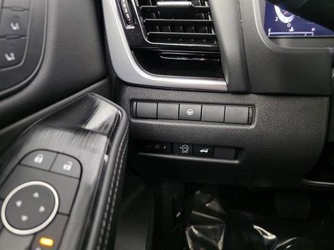 Used 2024 Nissan Rogue SL w/ SL Premium Package AWD/4WD image 42