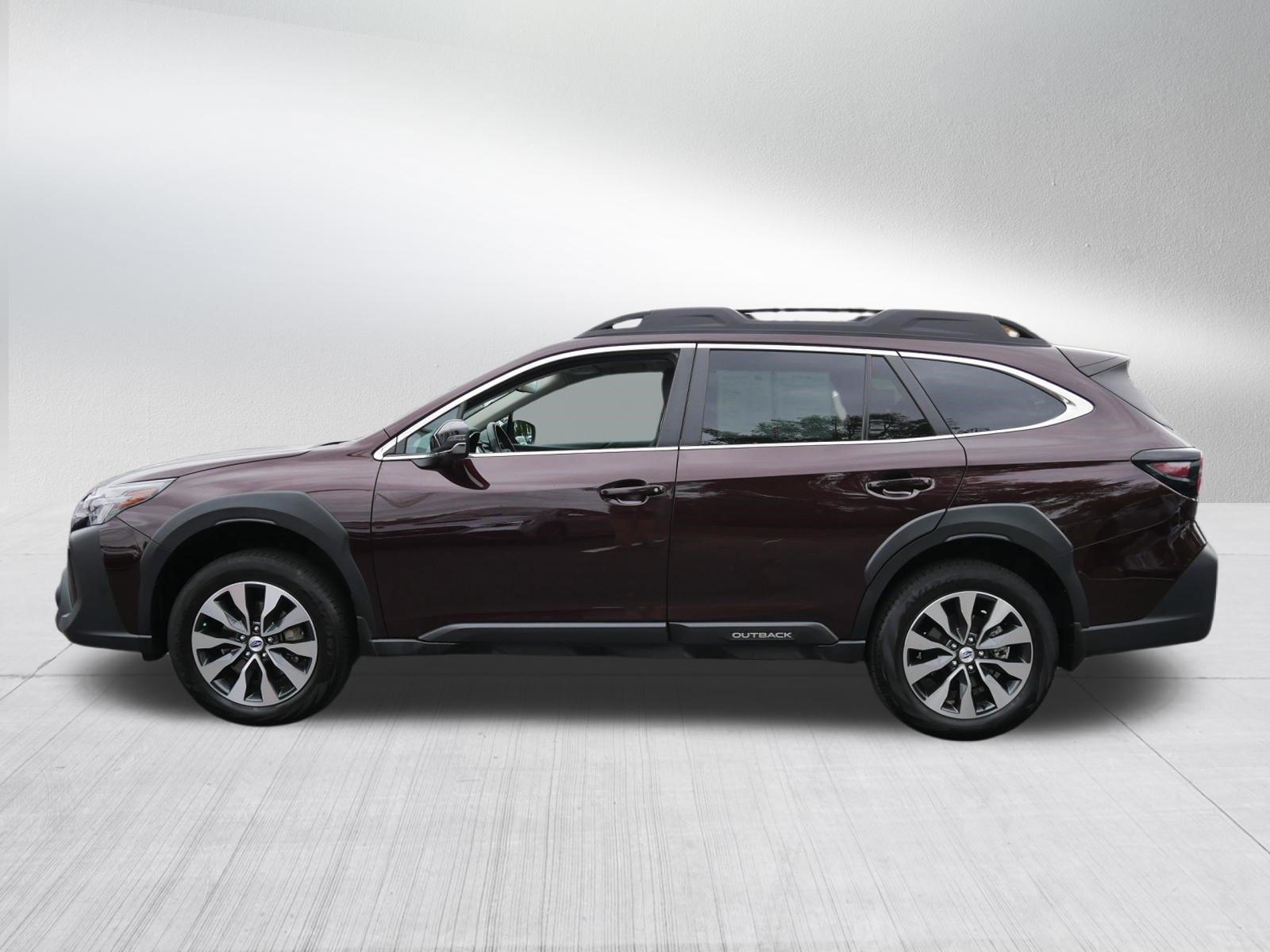 Certified 2024 Subaru Outback Limited AWD/4WD image 4