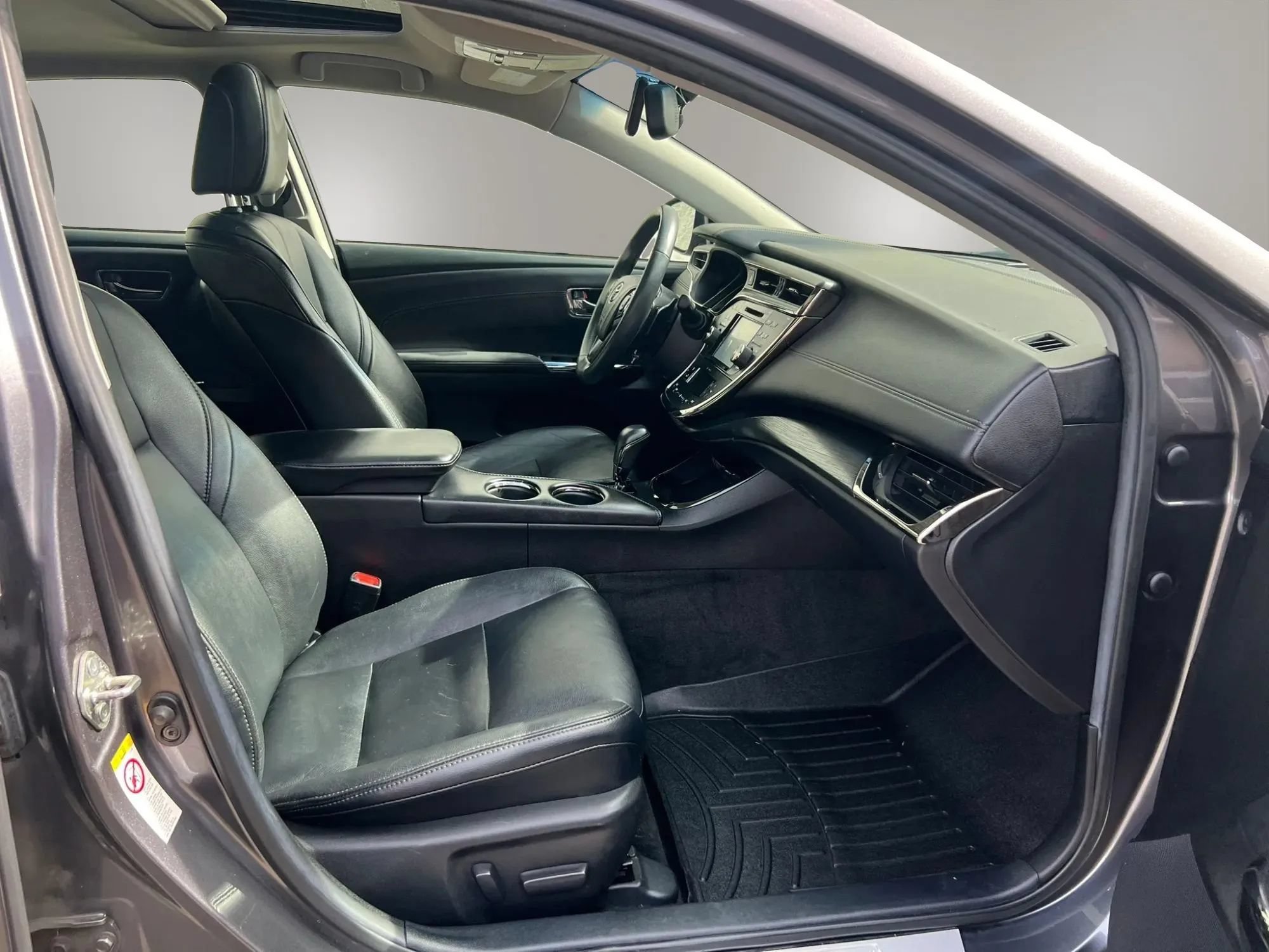 Used 2016 Toyota Avalon Touring w/ Protection Package FWD image 32