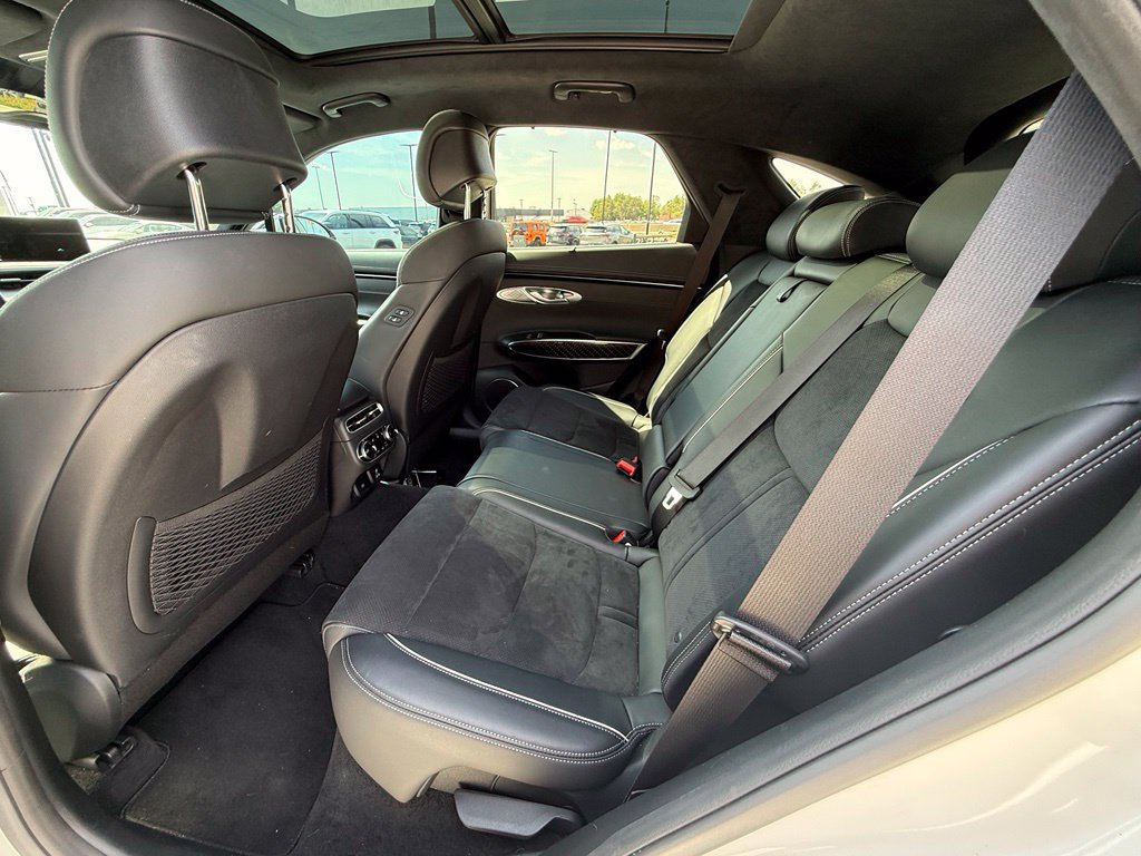 Used 2022 Genesis GV70 3.5T Sport w/ Sport Prestige Package AWD/4WD image 33