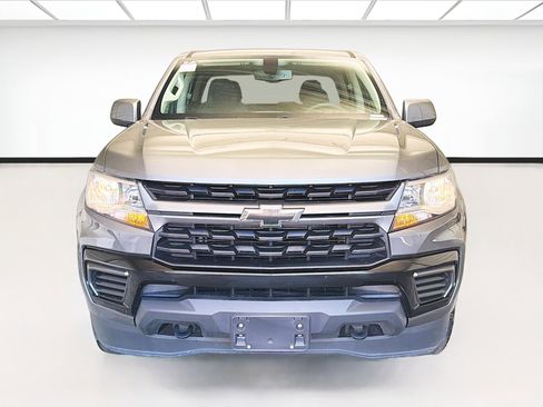 Used 2022 Chevrolet Colorado LT image 2