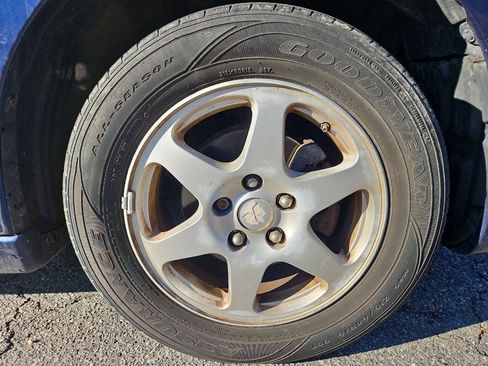 Used 2009 Mitsubishi Galant ES image 21