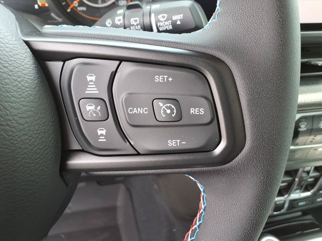 New 2026 Jeep Wrangler Unlimited Sport w/ Dual Top Group AWD/4WD image 25