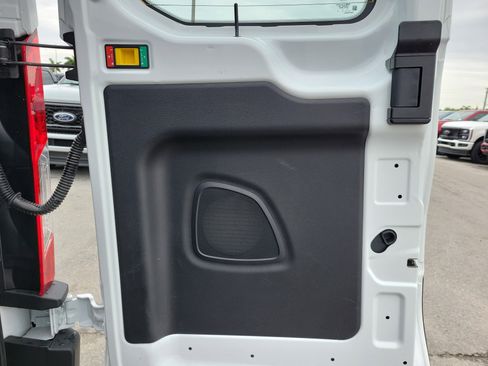 Used 2025 Ford Transit 250 Low Roof w/ Exterior Upgrade Package RWD image 15