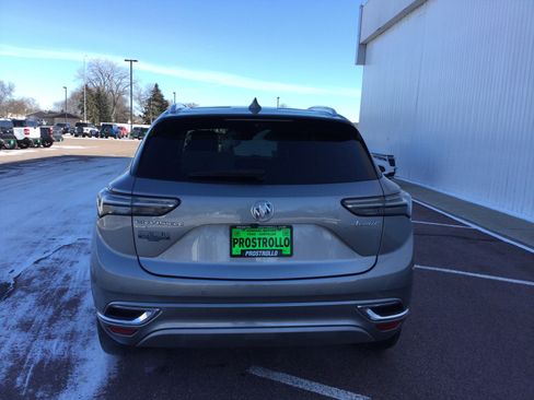 Used 2023 Buick Envision Avenir image 4