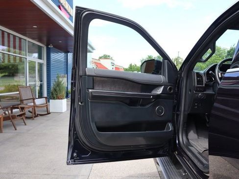 Used 2021 Ford Expedition Max Limited AWD/4WD image 14