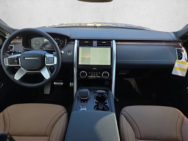 New 2026 Land Rover Discovery Dynamic SE AWD/4WD image 9