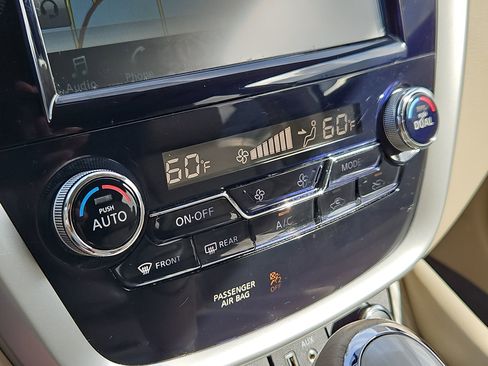 Used 2018 Nissan Murano Platinum image 21