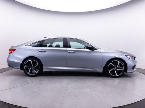 Used 2022 Honda Accord Sport image 40