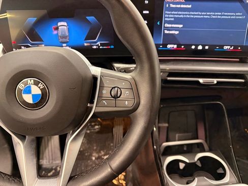 Used 2025 BMW X1 xDrive28i image 14