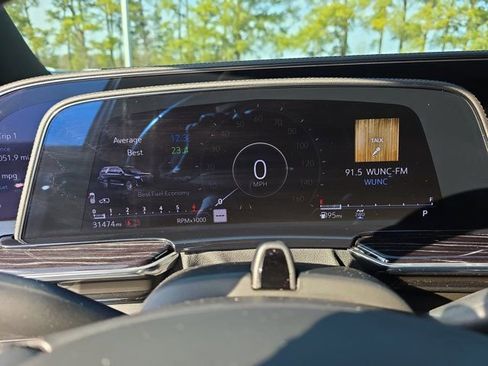 Certified 2022 Cadillac Escalade ESV Sport w/ Touring Package image 21