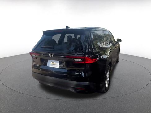 Used 2025 Toyota Grand Highlander FWD image 14