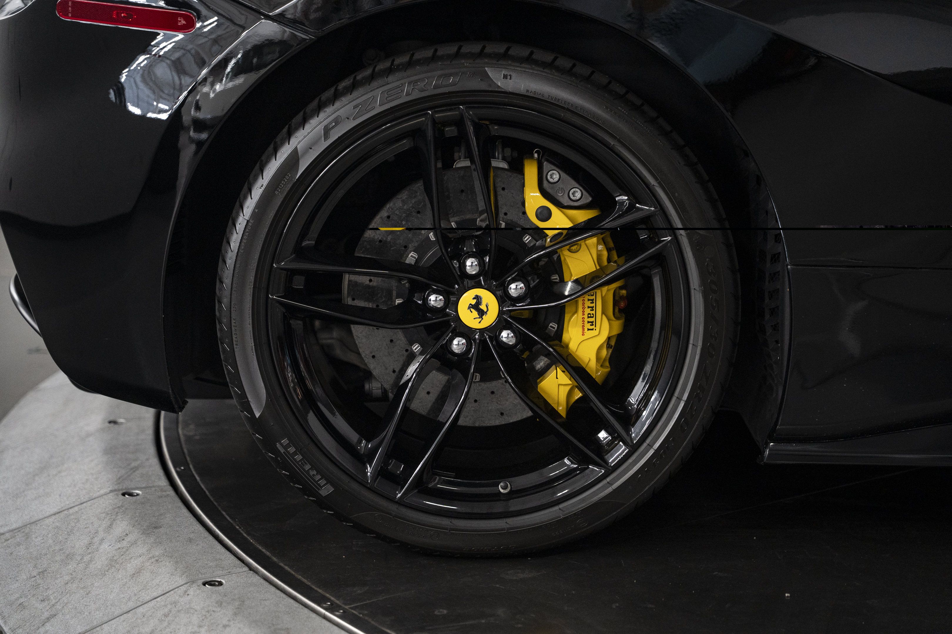 Used 2018 Ferrari 488 Spider RWD image 19