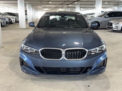 Used 2025 BMW 330i Sedan RWD image 3