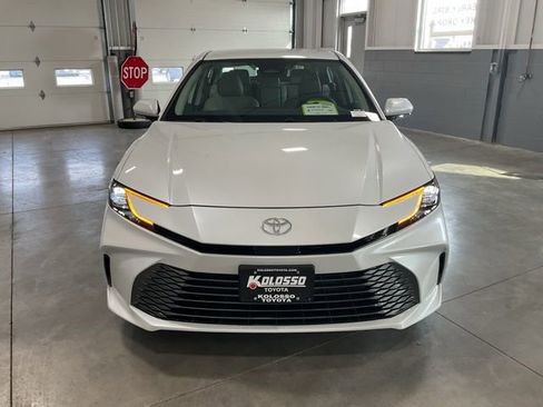 New 2026 Toyota Camry XLE image 2
