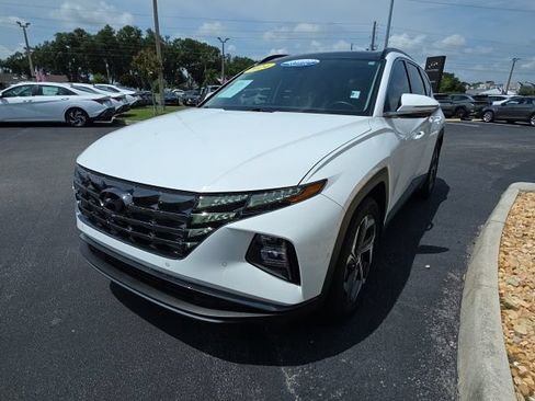 Certified 2024 Hyundai Tucson Limited FWD image 2