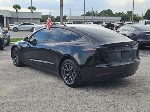 Used 2022 Tesla Model 3 Standard Range RWD image 5