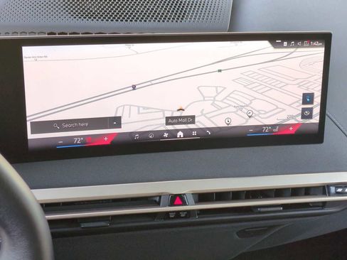 New 2025 BMW iX xDrive50 image 30