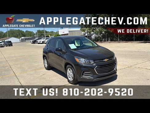 Used 2022 Chevrolet Trax LS w/ Tint and Cruise Package FWD image 1