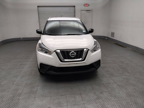 Used 2018 Nissan Kicks S image 14