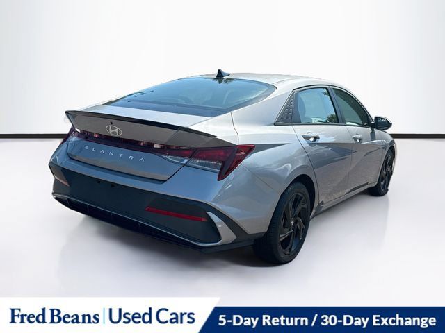 Certified 2026 Hyundai Elantra Sport FWD image 10