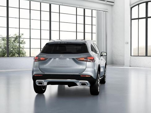 Used 2026 Mercedes-Benz GLA 250 4MATIC image 23